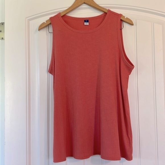 Old Navy Luxe ribbed Swing Tank Top Size Large - Picture 2 of 6